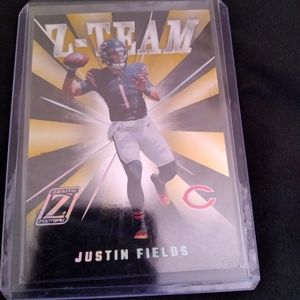 Justin Fields Z Team Football card